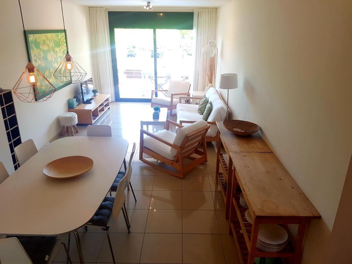 Beautiful Apartment 75M2 With View At The Beach, Pool, Parking 로지즈 외부 사진
