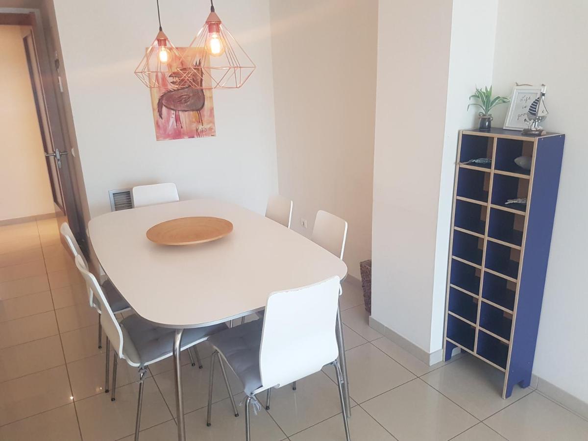 Beautiful Apartment 75M2 With View At The Beach, Pool, Parking 로지즈 외부 사진